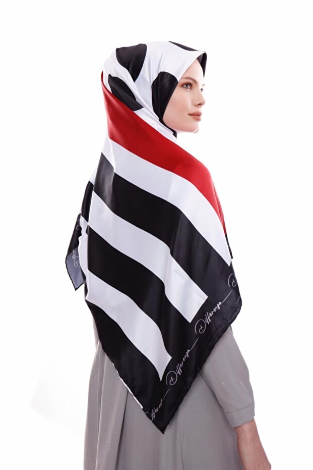 وشاح أبيض بنمط كبسولة - 2