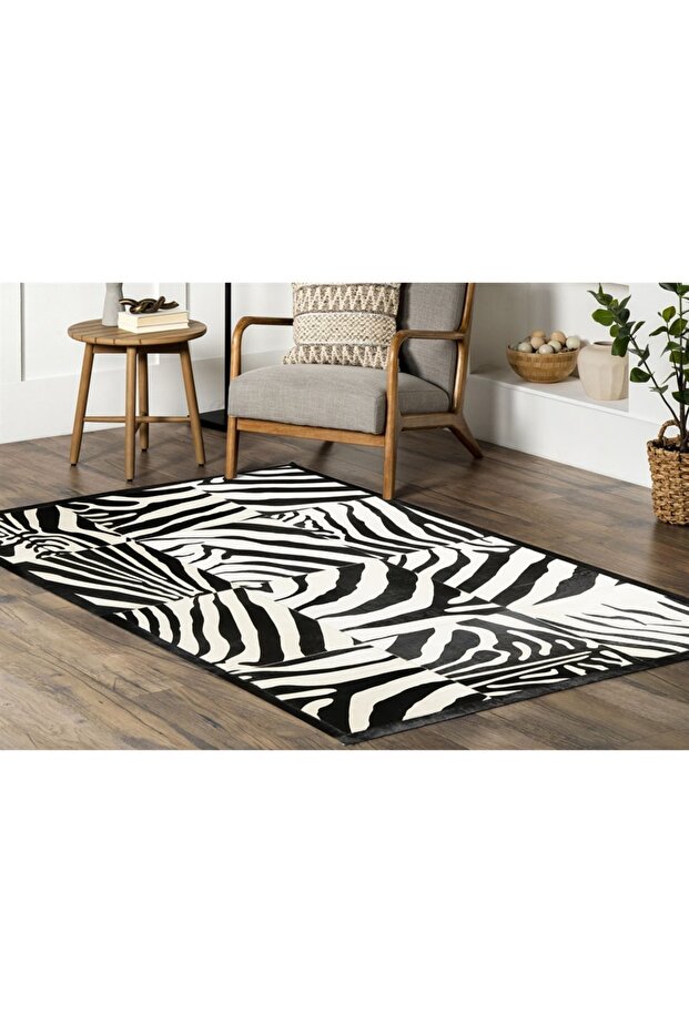 Zebra Desenli Dana Derisi Patchwork Halı - 2