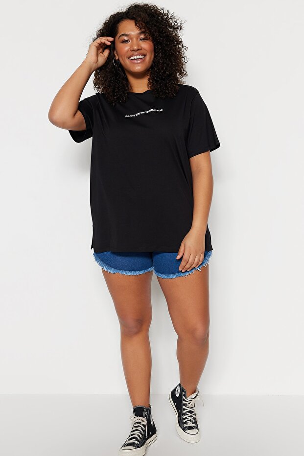 Siyah Relaxed Fit Slogan Baskılı Bisiklet Yaka %100 Pamuk Örme Büyük Beden T-Shirt TBBSS23BF00022 - 4