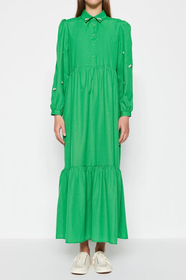 Grünes, gewebtes Baumwollkleid mit halber Knopfleiste und Stickereidetail TCTSS23EB00150 - 4