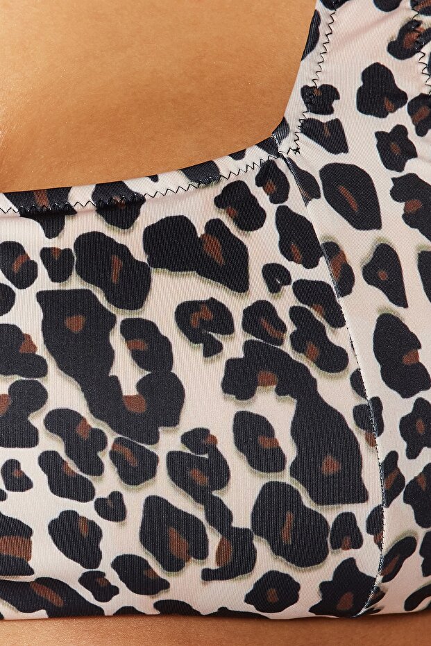 Çok Renkli Animal Desenli Sırt Detaylı Bralette Büyük Beden Bikini Üstü TBBSS23CT00000 - 5