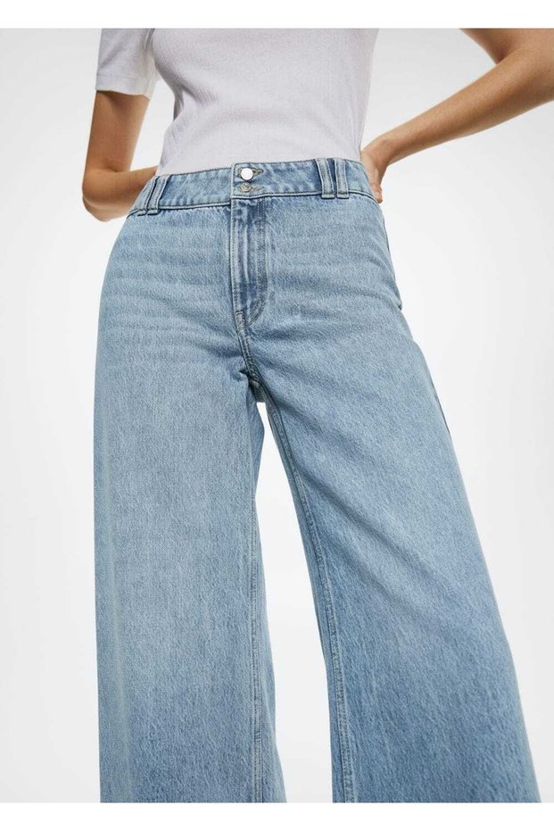 Waist Height Mid Length Wideleg Jeans