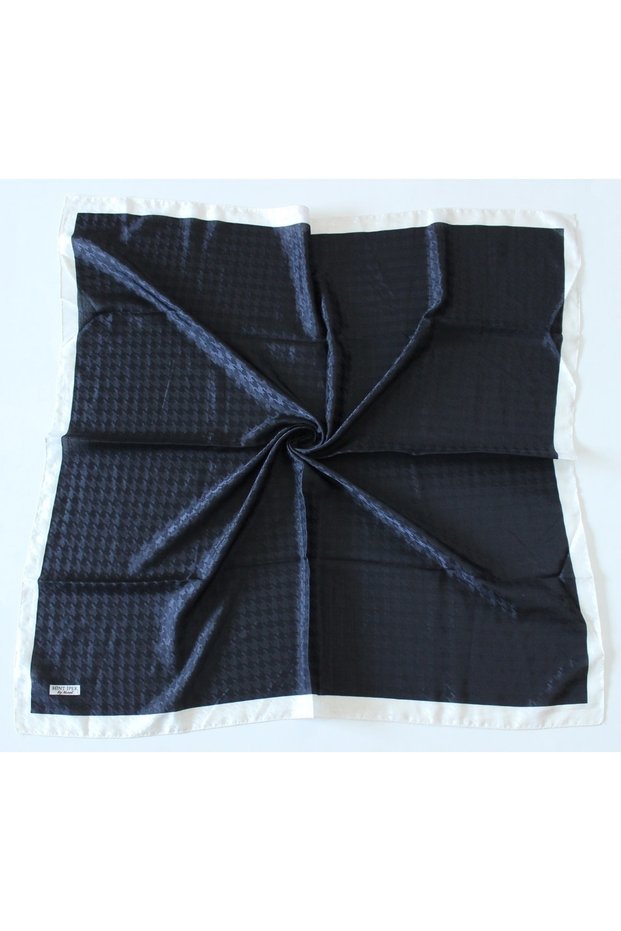 Kazayağı Desen Monogram Eşarp