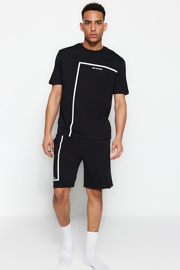 Siyah Regular Fit Bisiklet Yaka Baskılı Şortlu Pijama Takımı TMNSS23PT00017 - 1