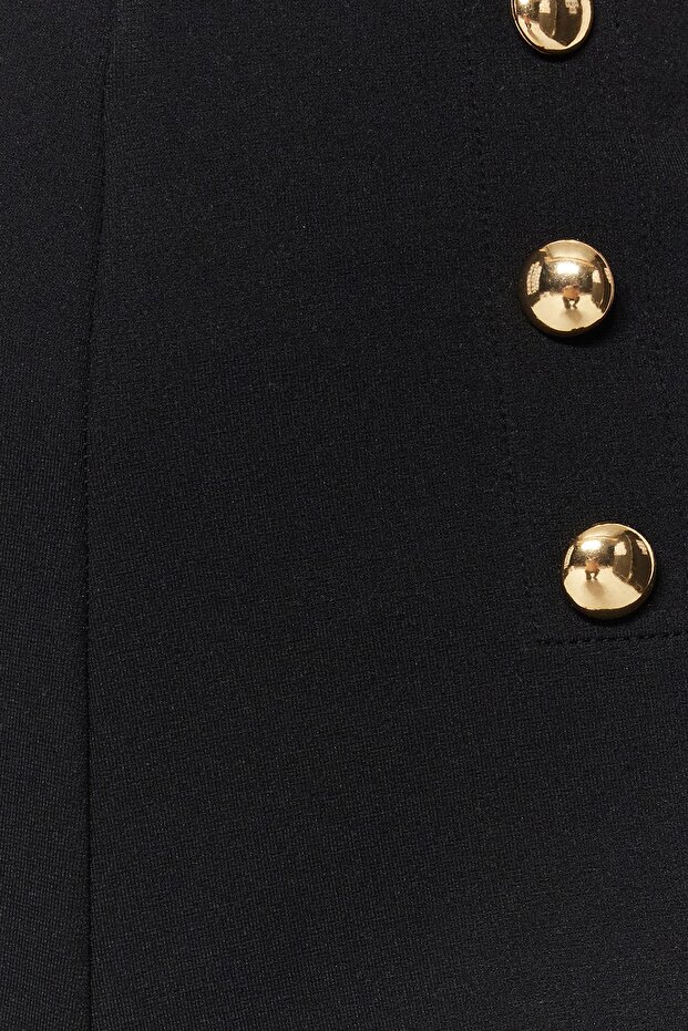 Siyah Gold Düğme Detaylı Yüksek Bel İnterlok Smart Örme Şort TWOSS23SR00116 - 5