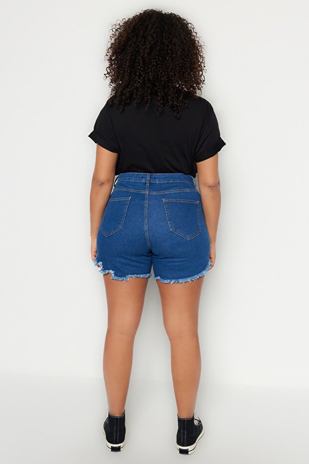 Koyu Mavi Paçası Püsküllü Esnek Skinny Fit Büyük Beden Denim Şort & Bermuda TBBSS23CJ00016 - 6