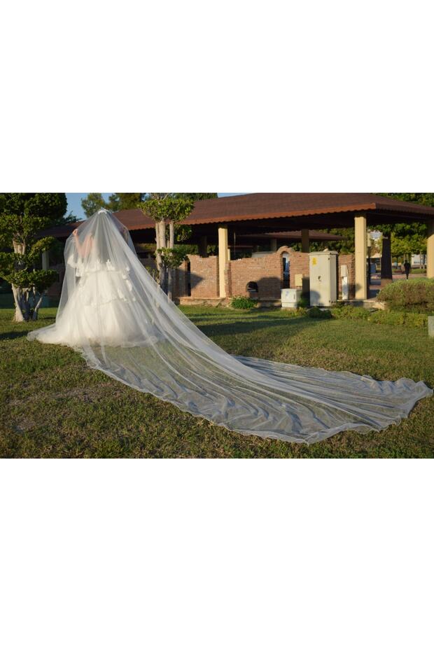 Long Wedding Dress or Wedding Veil 1st Quality Tulle 5 Mt Tall