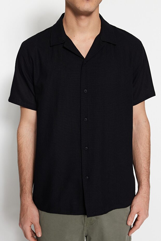 Siyah Unisex Relaxed Fit Kısa Kollu Gömlek TMNSS23GO00064 - 3