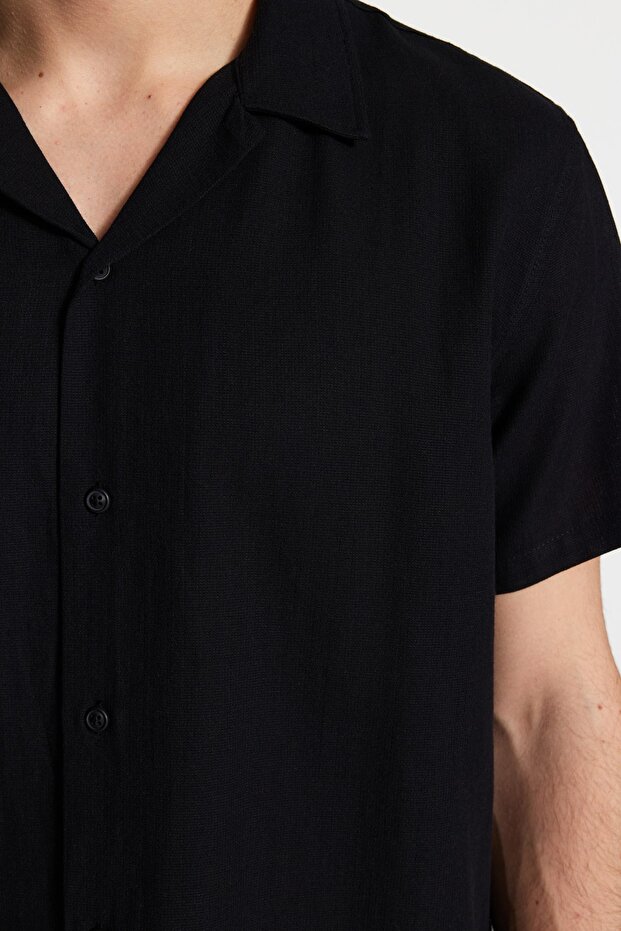 Siyah Unisex Relaxed Fit Kısa Kollu Gömlek TMNSS23GO00064 - 4