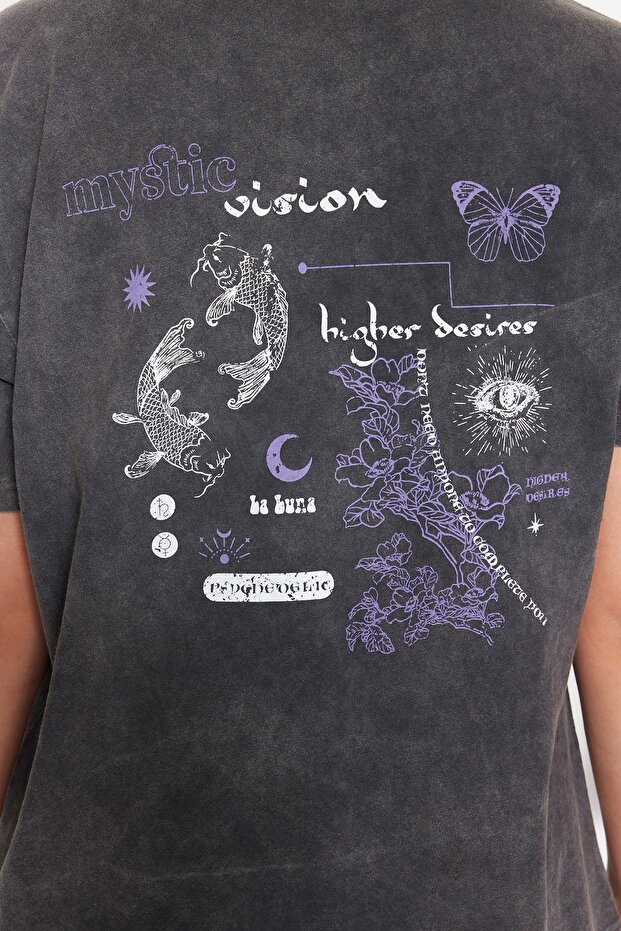 Antrasit %100 Kalın Pamuklu Soluk Efektli Sırt Baskılı Boyfriend Örme T-Shirt TWOSS23TS00109 - 12