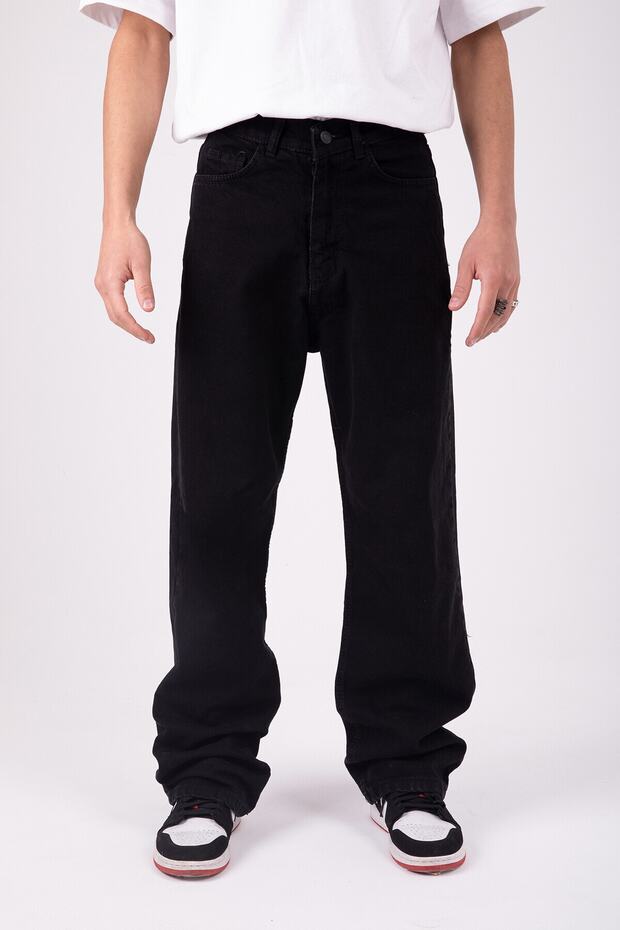 بنطلون أسود فضفاض من Dark Space Basic Losse Fit