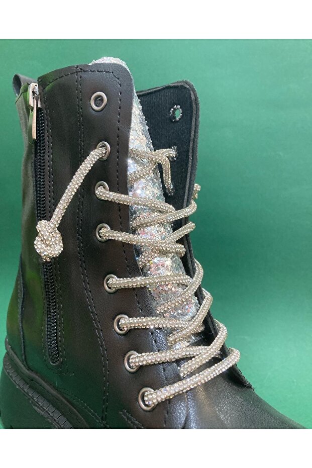 أربطة الحذاء الحجرية - 1