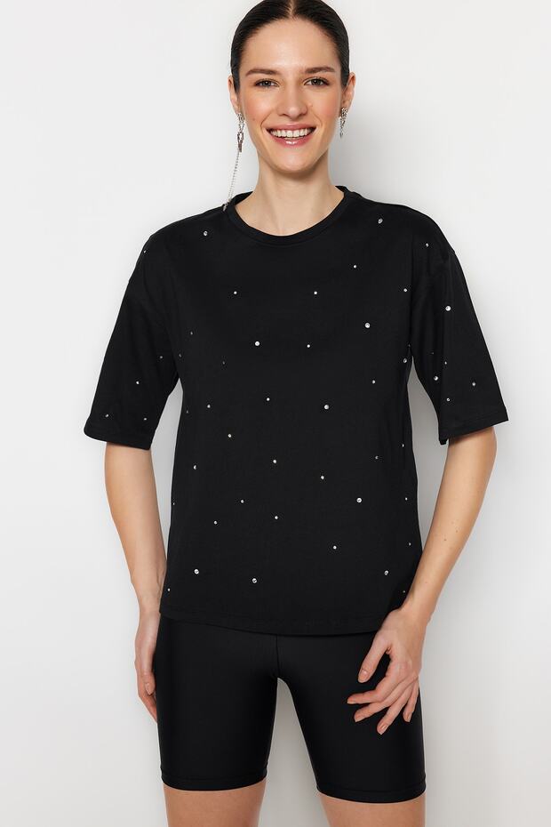 Legénységi nyakú, széles kivágású fekete kő részletes póló - TWOSS23TS00153 - 2