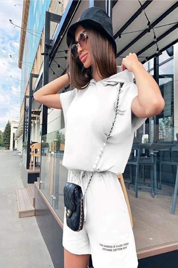 2 Thread Hooded Zero Sleeve Shorts Top and Bottom Set