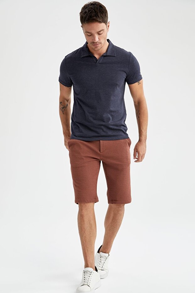 شورت برمودا أساسي بقصة عادية - 1