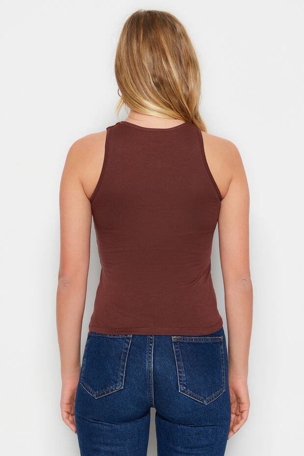 Kahverengi Pamuklu Halter Yaka Fitted/Vücuda Oturan Esnek Örme Atlet TWOSS23AL00069 - 6