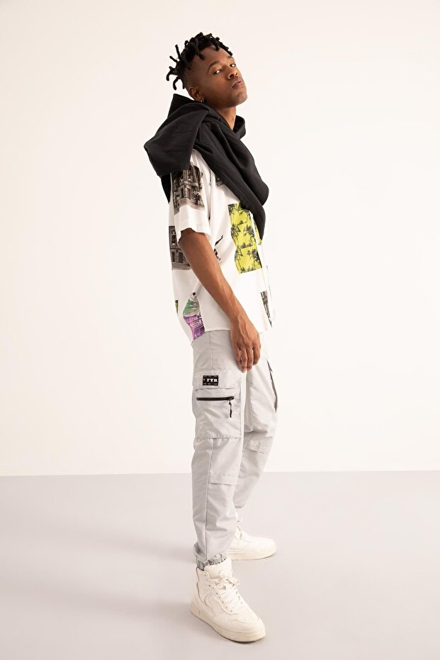 بنطلون من قماش المظلة مطبوع عليه Cool Cargo Jogger