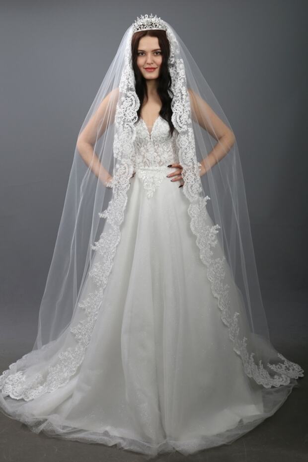 Long Lace Wedding Dress Veil 220 Cm White Color with Comb