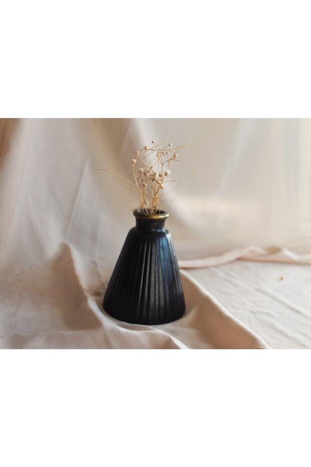 Konik Iskandinav Vazo - 1