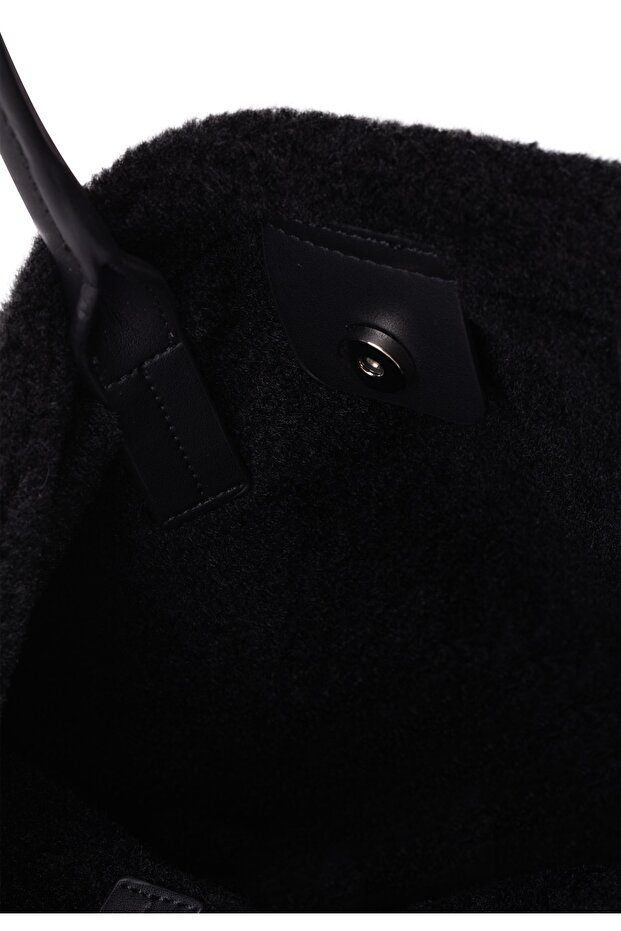 Fată cumpărător - 3