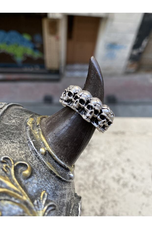 Gothic Punk Sequential Skull Ring - 2