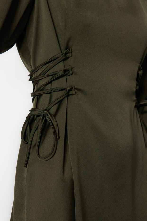 Khaki Britted szatén estélyi ruha derékkal TCTSS23DB00037 - 5