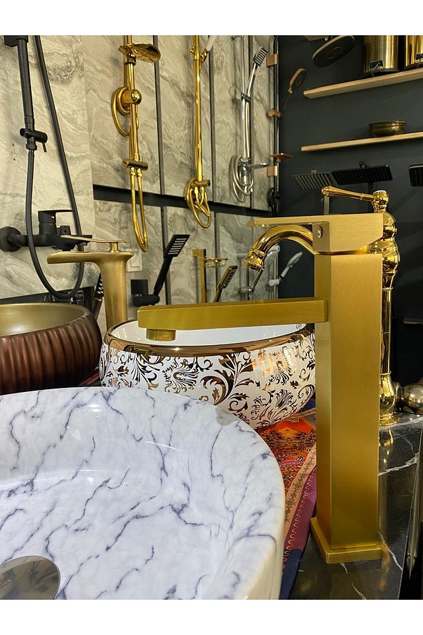 Mat Gold Çanak Lavabo Bataryası Altın Kare Lavabo Musluğu Fırçalanmış Mat Altın - 1