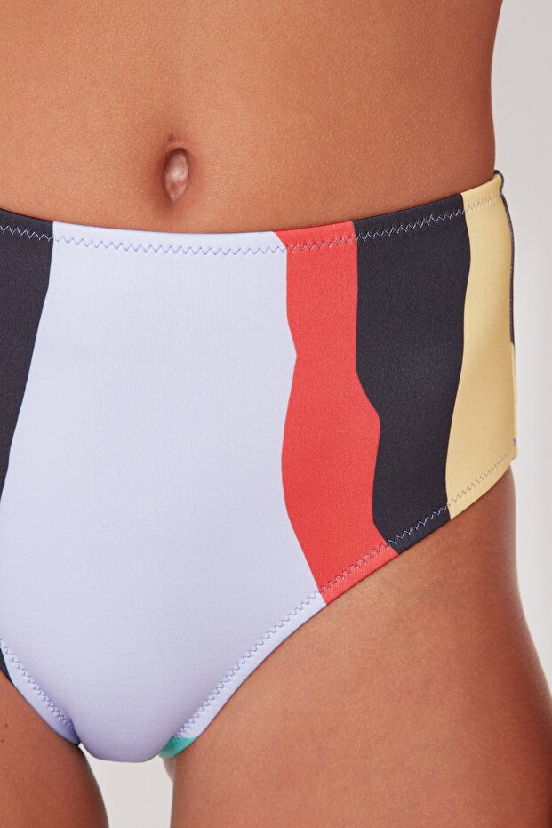 Renkli Soyut Desenli Yüksek Bel Bikini Altı TBESS22BA0014 - 5