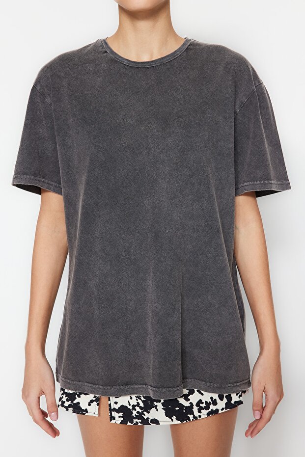 Antrasit %100 Kalın Pamuklu Soluk Efektli Boyfriend/Geniş Kalıp Örme T-Shirt TWOSS23TS00112 - 4