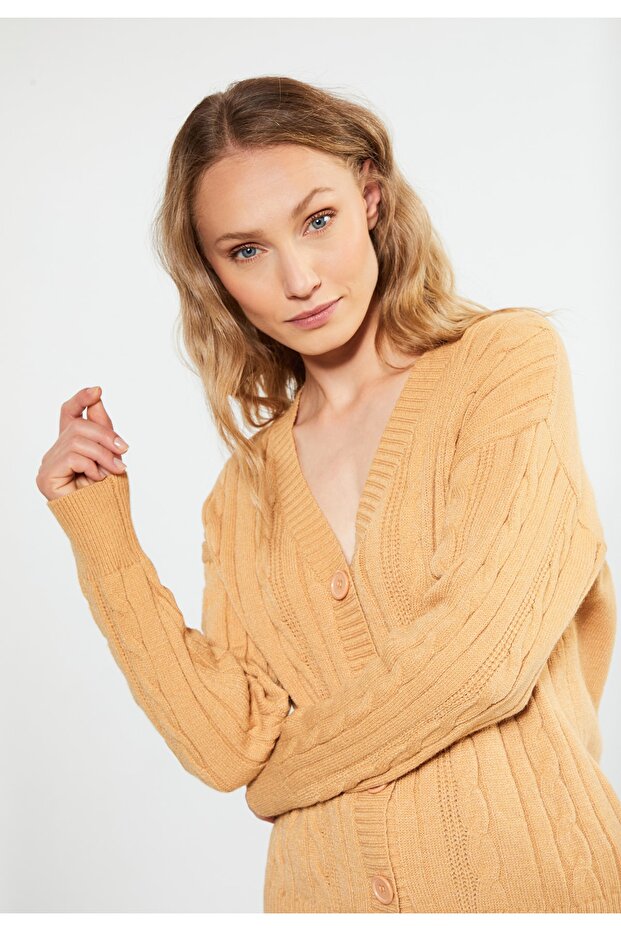 Strickjacke mit Knöpfen - 3