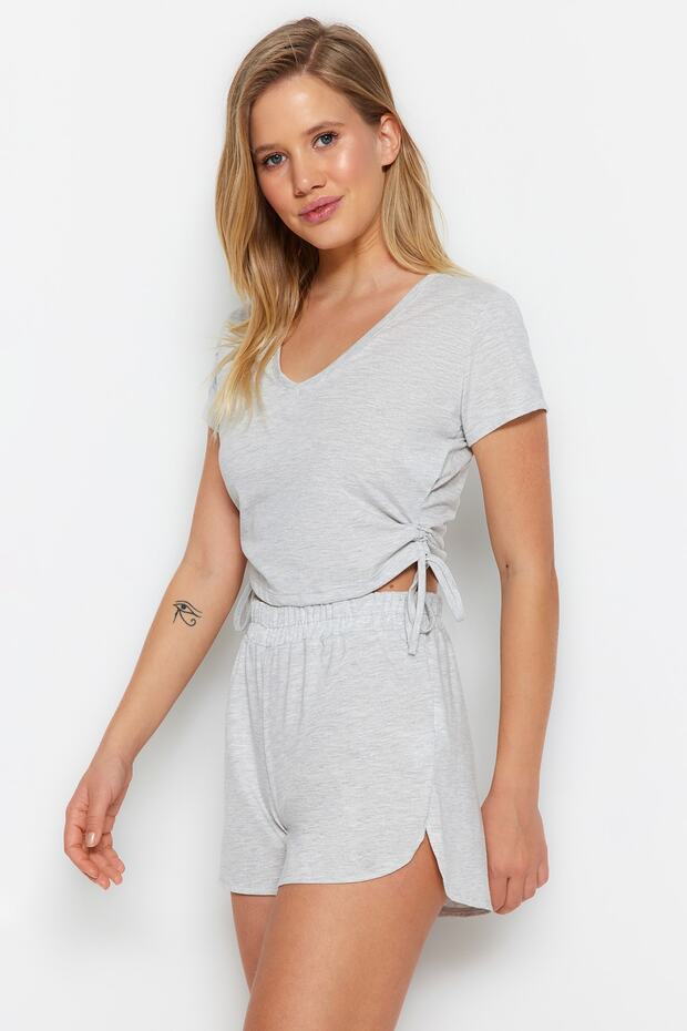 Gri Büzgülü Şortlu Örme Pijama Takımı THMSS23PT00010 - 3