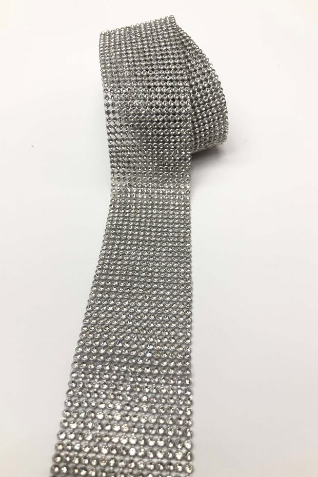 حزام شريطي مرصع باللون الفضي (8*120 سم)