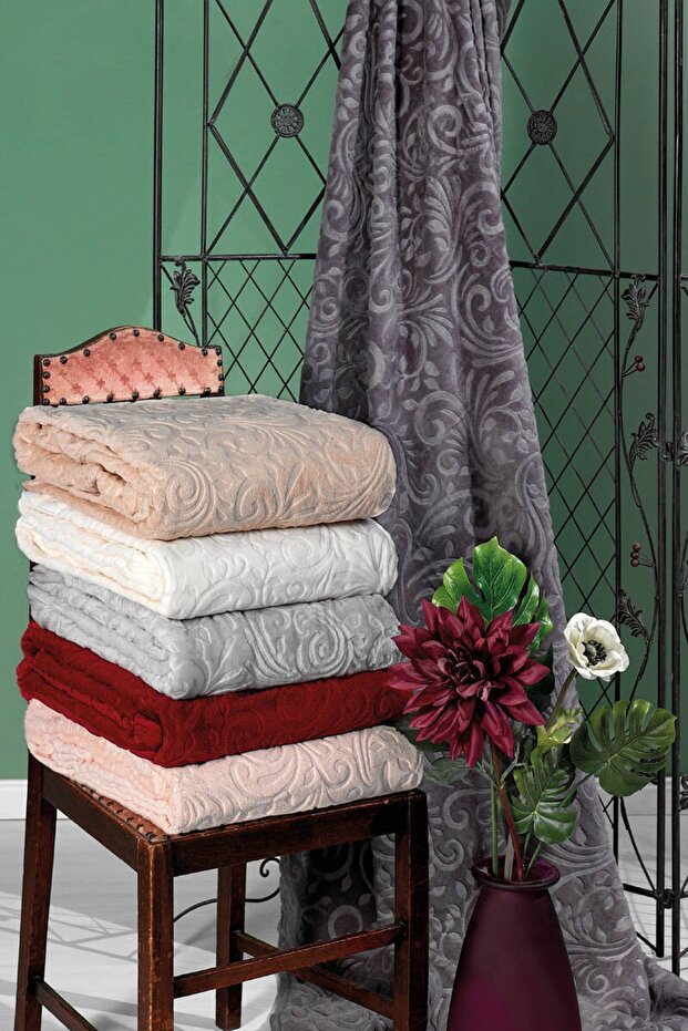 All Season 516 Seasonal Double Blanket