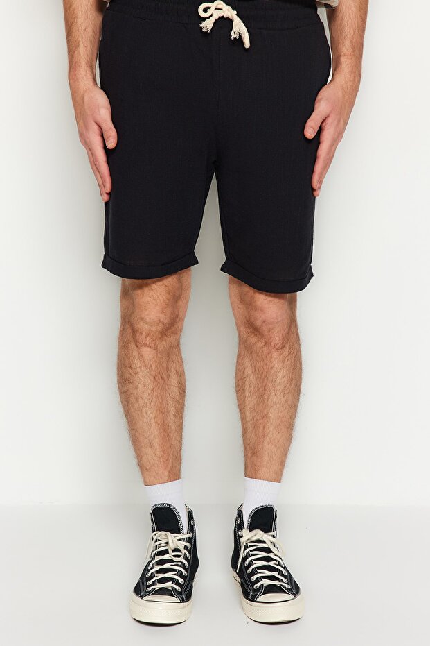 Siyah Normal Kesim/Regular Fit %100 Pamuk Keten Görünümlü Şort TMNSS23SR00030 - 4