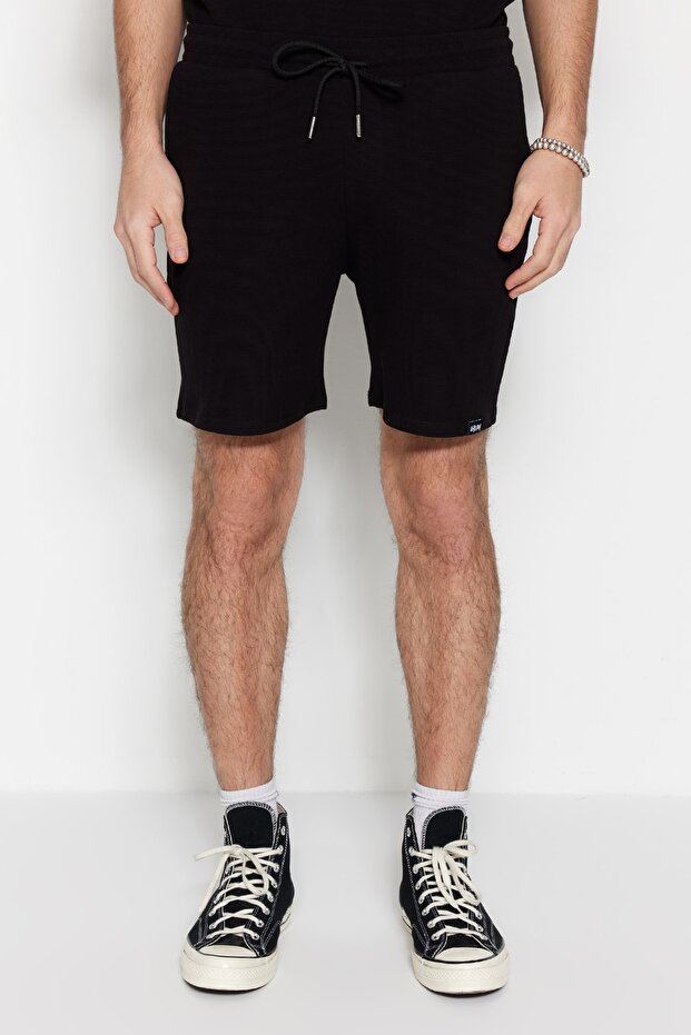 Siyah Regular %100 Pamuklu Fit Dokulu Şort & Bermuda TMNSS23SR00032 - 1