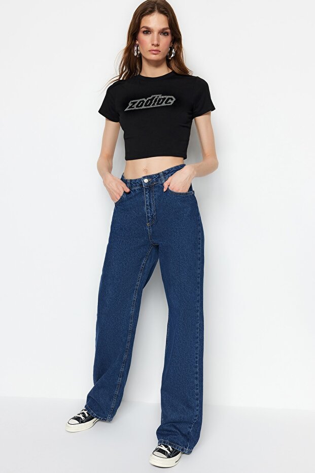 Siyah Taş Baskılı Basic Crop Bisiklet Yaka Pamuklu Esnek Örme T-Shirt TWOSS23TS00128 - 4