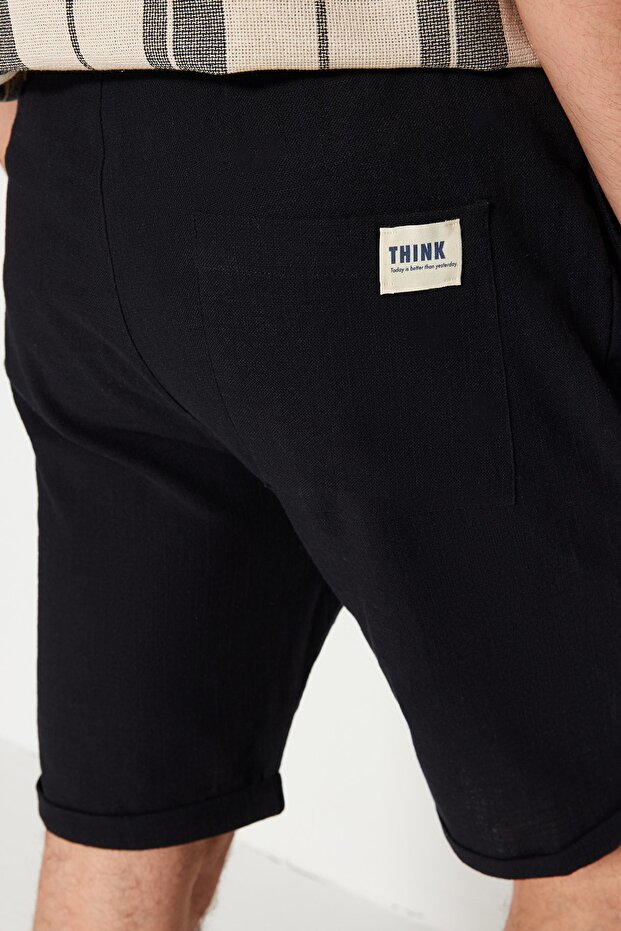 Siyah Normal Kesim/Regular Fit %100 Pamuk Keten Görünümlü Şort TMNSS23SR00030 - 7