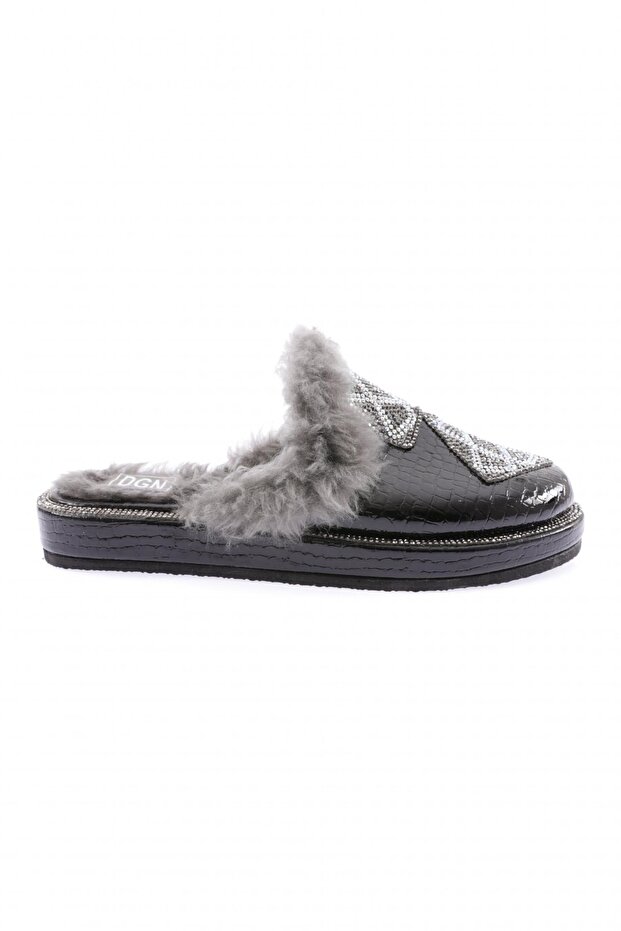 Women's Closed Toe Stone Square Crest Fur Slippers Black Crocodile Suede 8463268