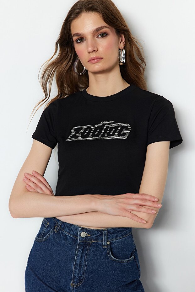 Siyah Taş Baskılı Basic Crop Bisiklet Yaka Pamuklu Esnek Örme T-Shirt TWOSS23TS00128 - 2