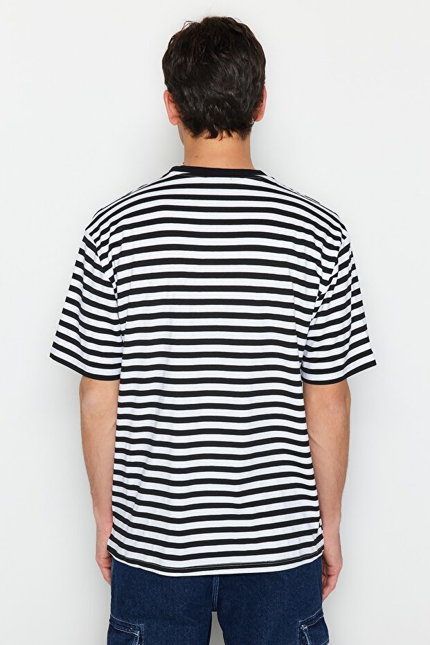 Siyah Oversize/Geniş Kesim Çizgili Kısa Kol T-Shirt TMNSS20TS0511 - 2