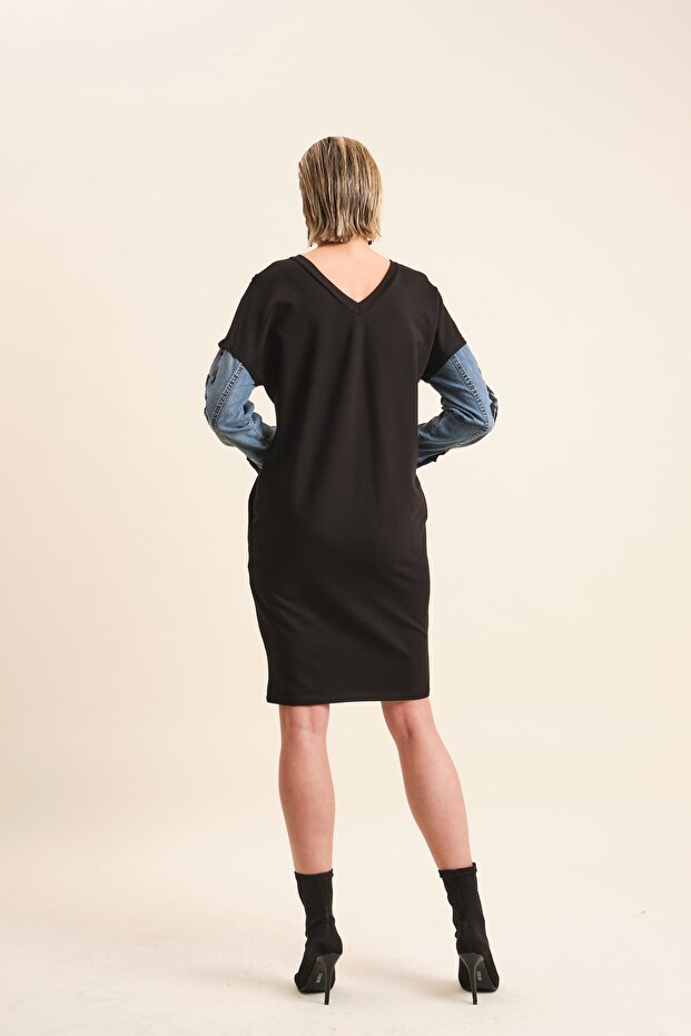 V Yaka Nakışlı Elbise - 5