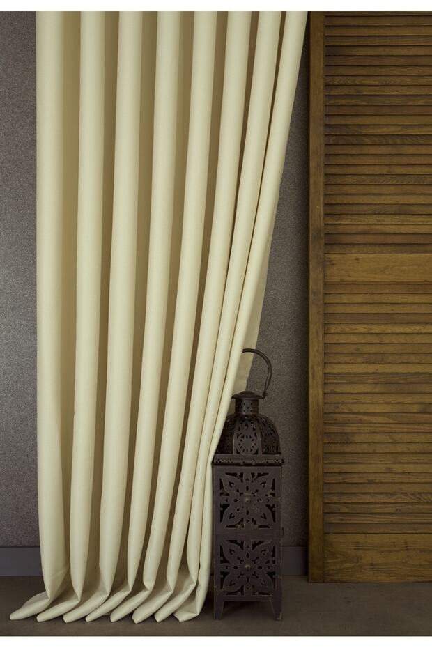 Background Curtain Linen Cream 1-2 Sparse Pleat