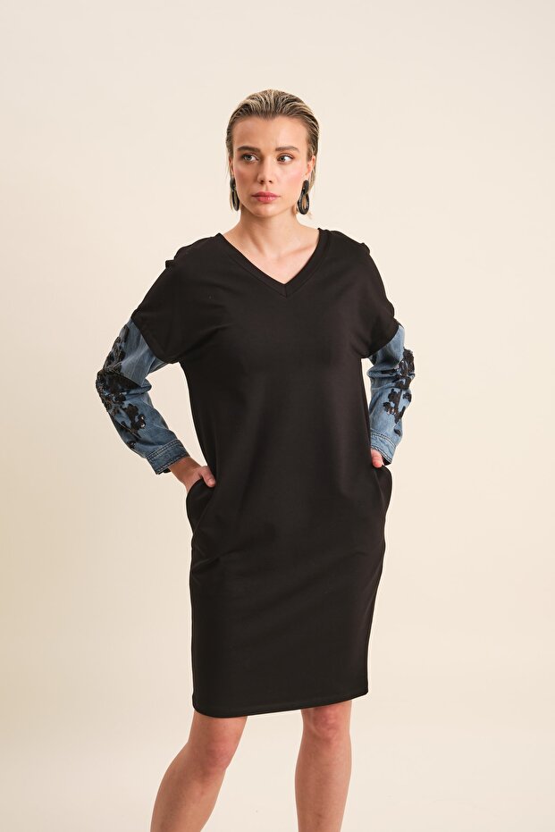 V Yaka Nakışlı Elbise - 3