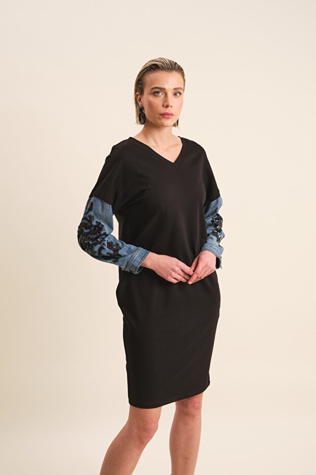 V Yaka Nakışlı Elbise - 6