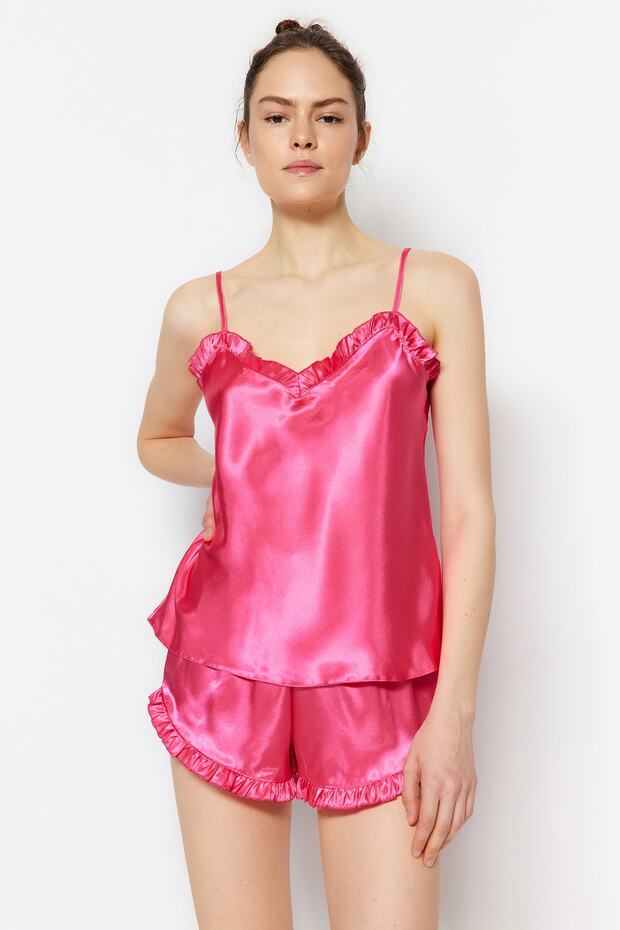 Fuşya Fırfırlı İp Askılı Saten Şortlu Dokuma Pijama Takımı THMSS22PT0274