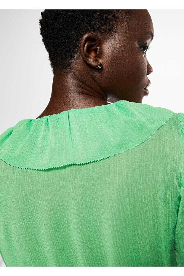 Yakası Volanlı Bluz - 7