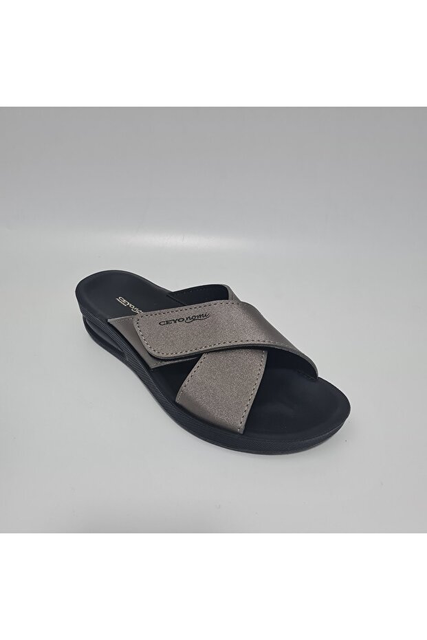 Rahat Kadın Terlik - 1
