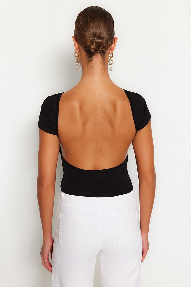 Siyah Sırt Dekolteli Crop Pamuklu Esnek Örme Bluz TWOSS23BZ00912 - 6