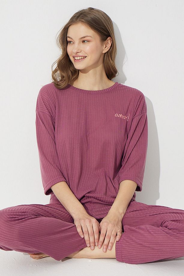 Vişne Çürüğü Soft Touch Ince Örme Nakışlı Pijama Takım - 1