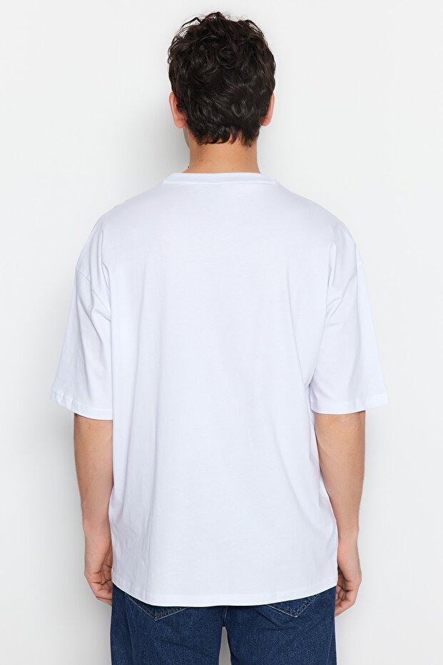Beyaz Oversize/Geniş Kesim Kısa Kol Dinozor Nakışlı %100 Pamuklu T-Shirt TMNSS23TS00243 - 2